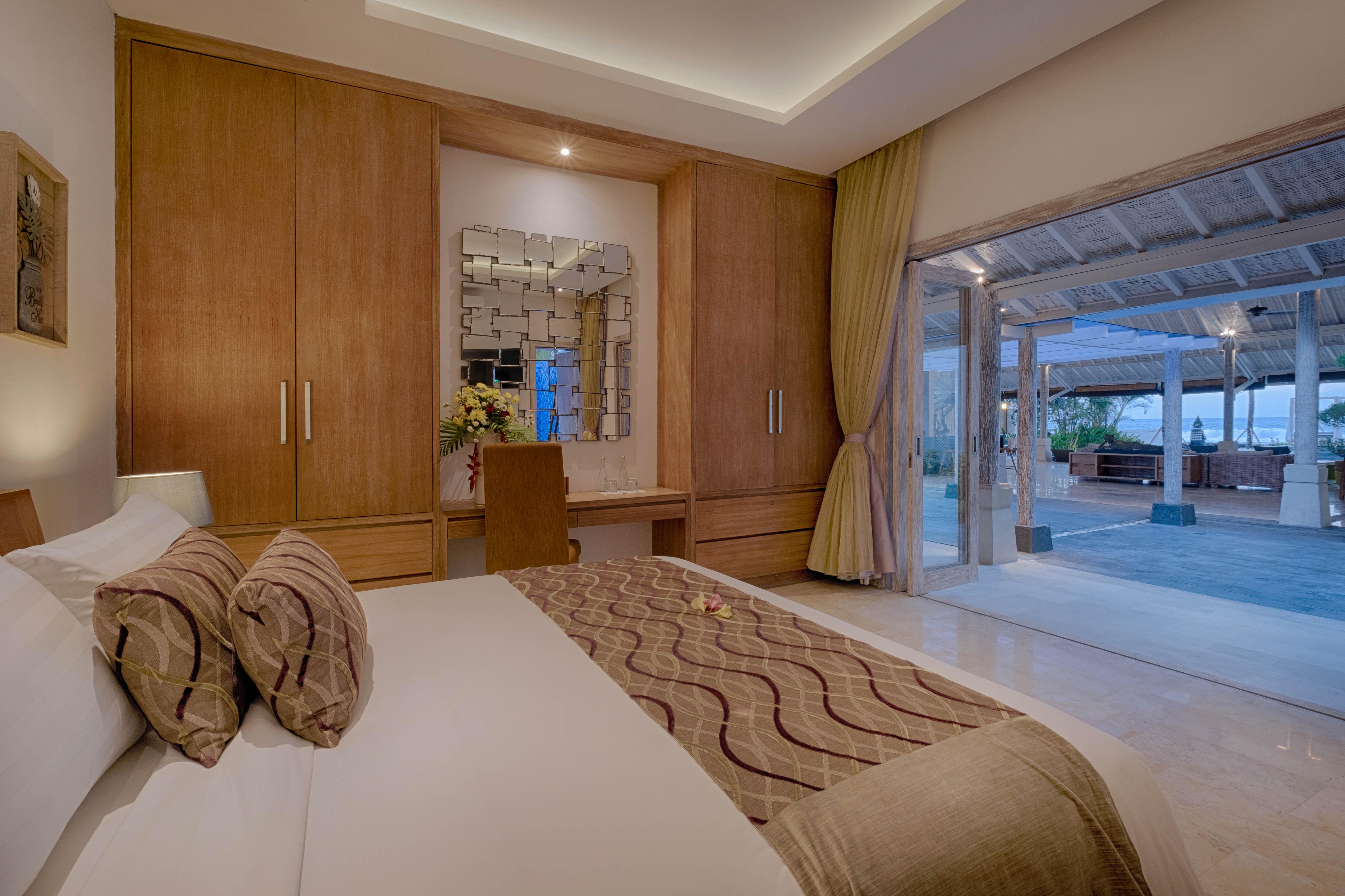 Kutus Kutus Saba Beach Villa Sukawati エクステリア 写真