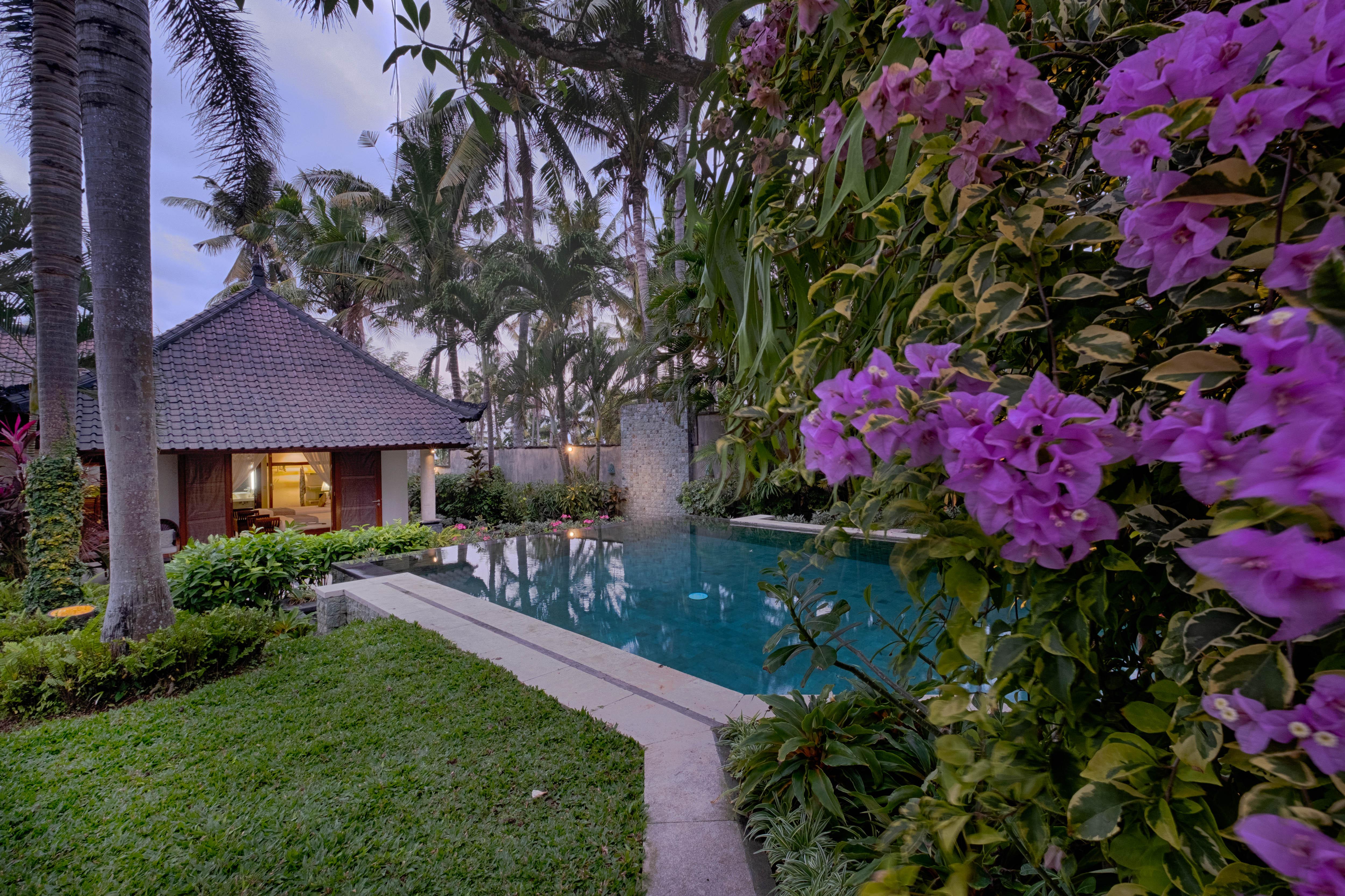 Kutus Kutus Saba Beach Villa Sukawati エクステリア 写真